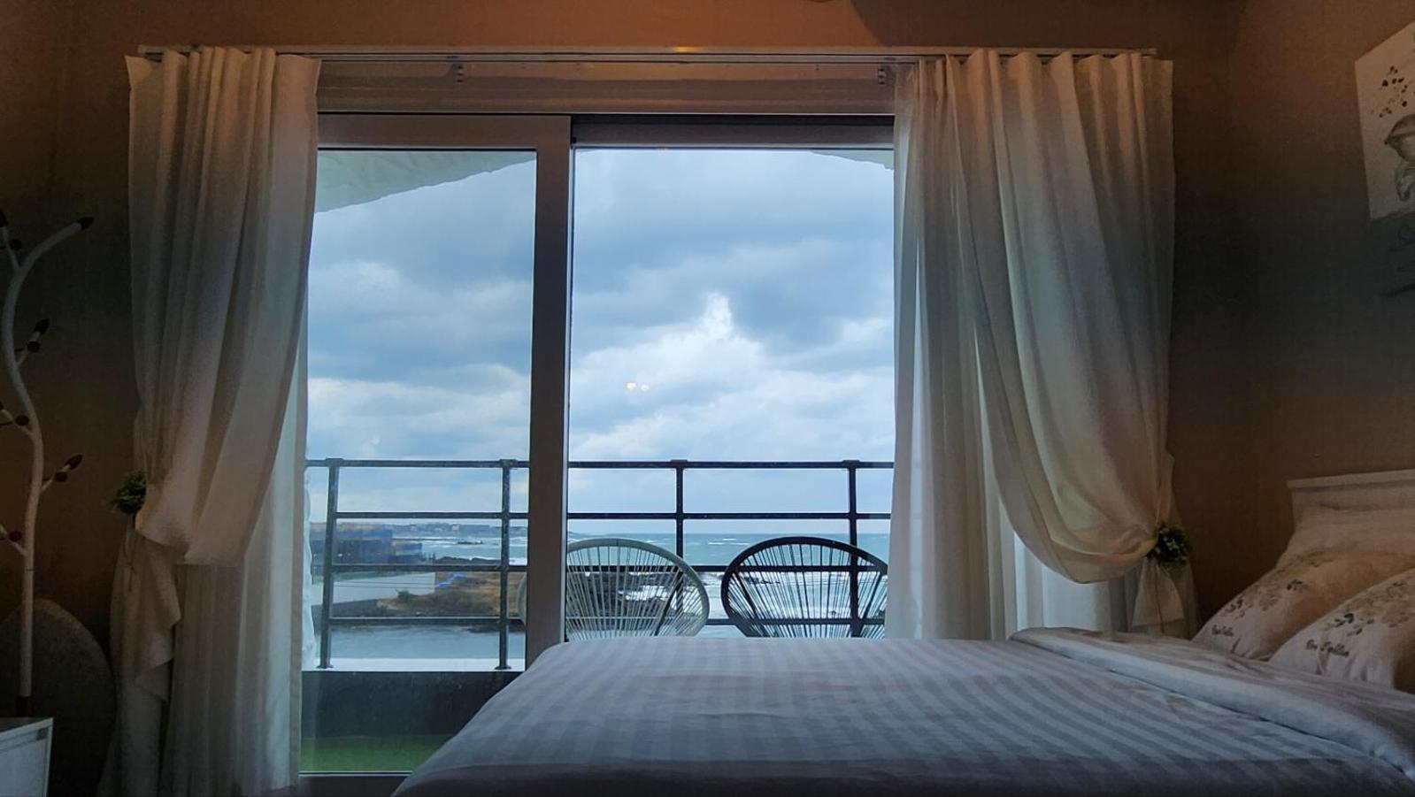 Pension Haneul Tari Чеджудо Экстерьер фото